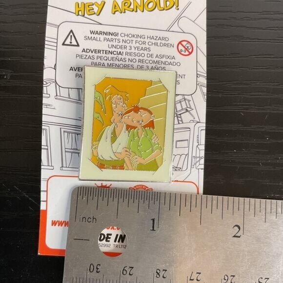 Hey Arnold! Arnolds Parents Photograph Pin - Picture 3 of 3